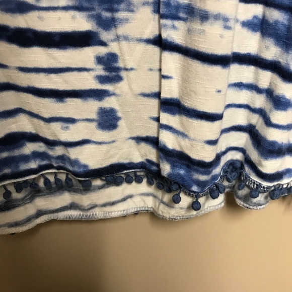 Blue Tank - Picture 4 of 6